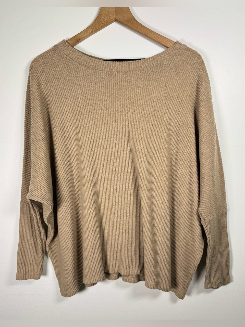 STORY Beige Lightweight Crewneck Dolman Long Sleeve Oversized Sweater Sz S